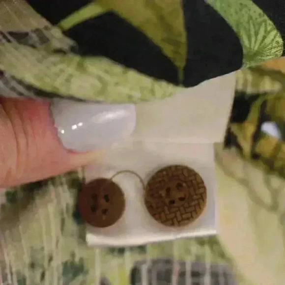 Three Palm Brand XXL 100% Silk black/green leaves button down - Picture 11 of 11